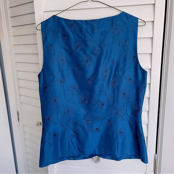 Silk Sleeveless Blouse with Floral Embroidery - Picture 5 of 6